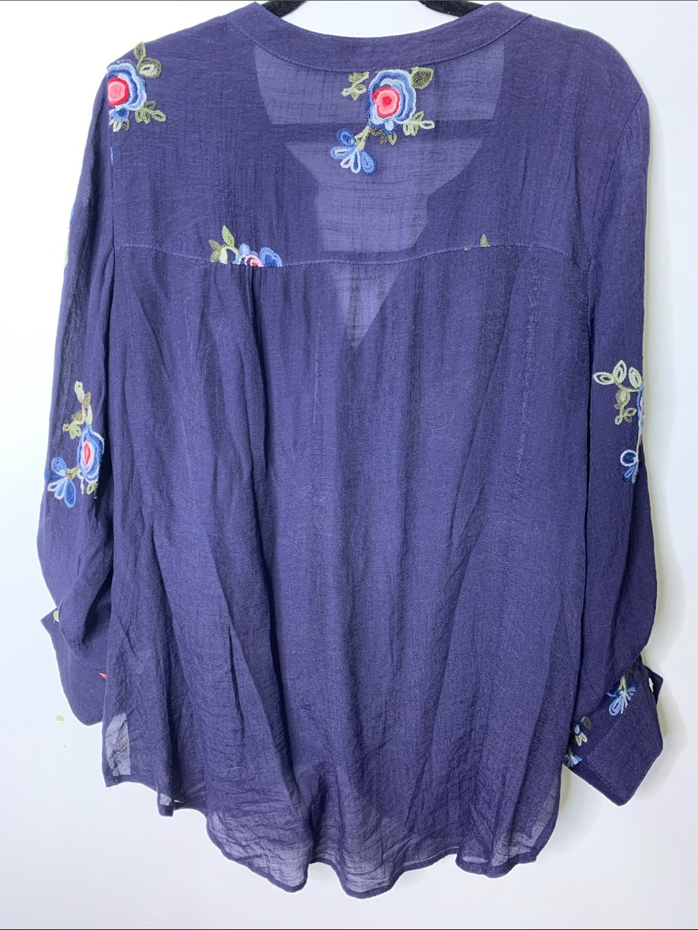 fig and flower Navy Floral Embroidered lightweight Button-Front Blouse 1X - Picture 8 of 14